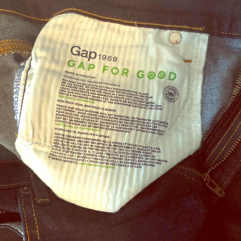 Super cute gap jeans like NEW